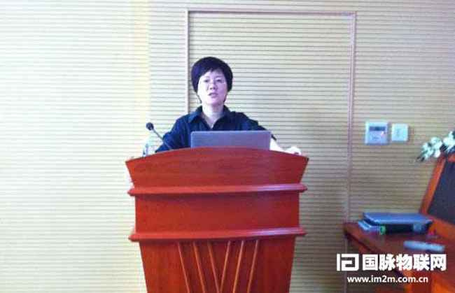 北京OETY欧亿体育互联信息顾问有限公司总经理郑爱军受邀参加典礼仪式，并作"新媒体与网站发展新趋势"专题培训