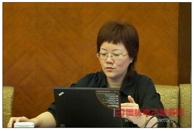 OETY欧亿体育互联政府网站评测研究中心副主任、首席规划师郑爱军女士